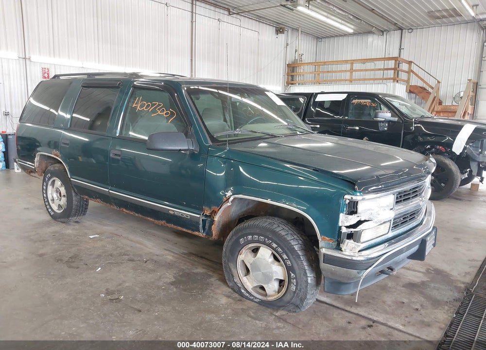 1996 CHEVROLET TAHOE K1500 VIN: 1GNEK13R4TJ401900