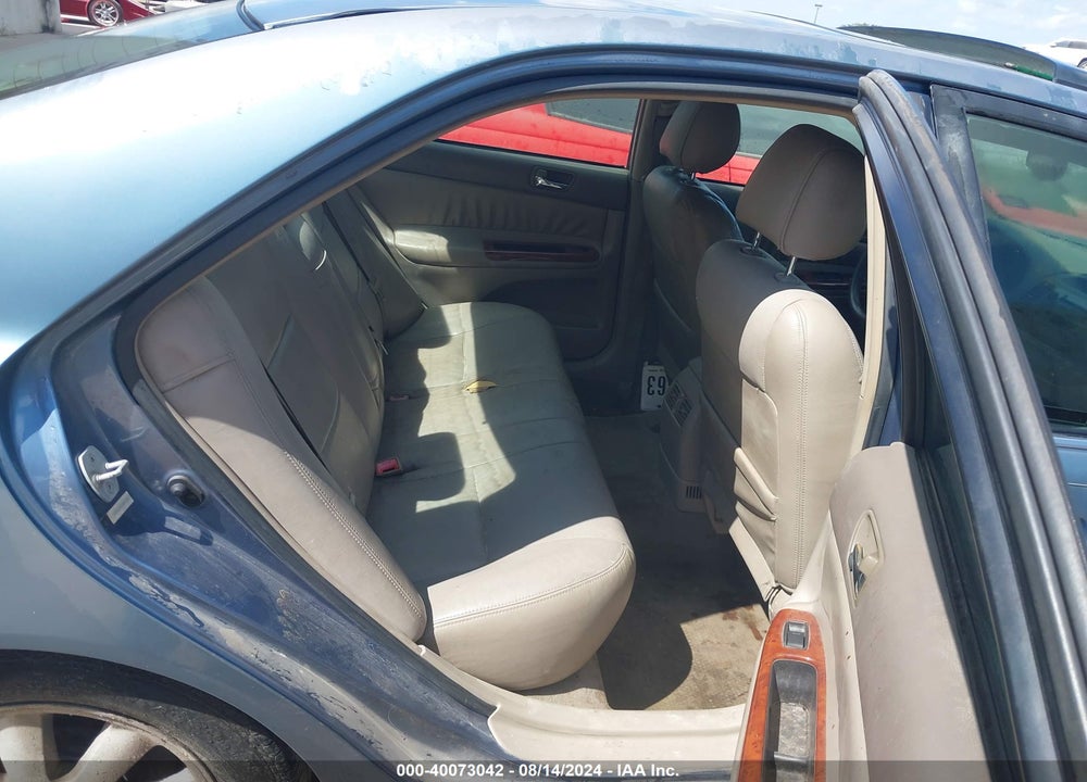 2002 TOYOTA CAMRY XLE VIN: 4T1BE30K12U531289