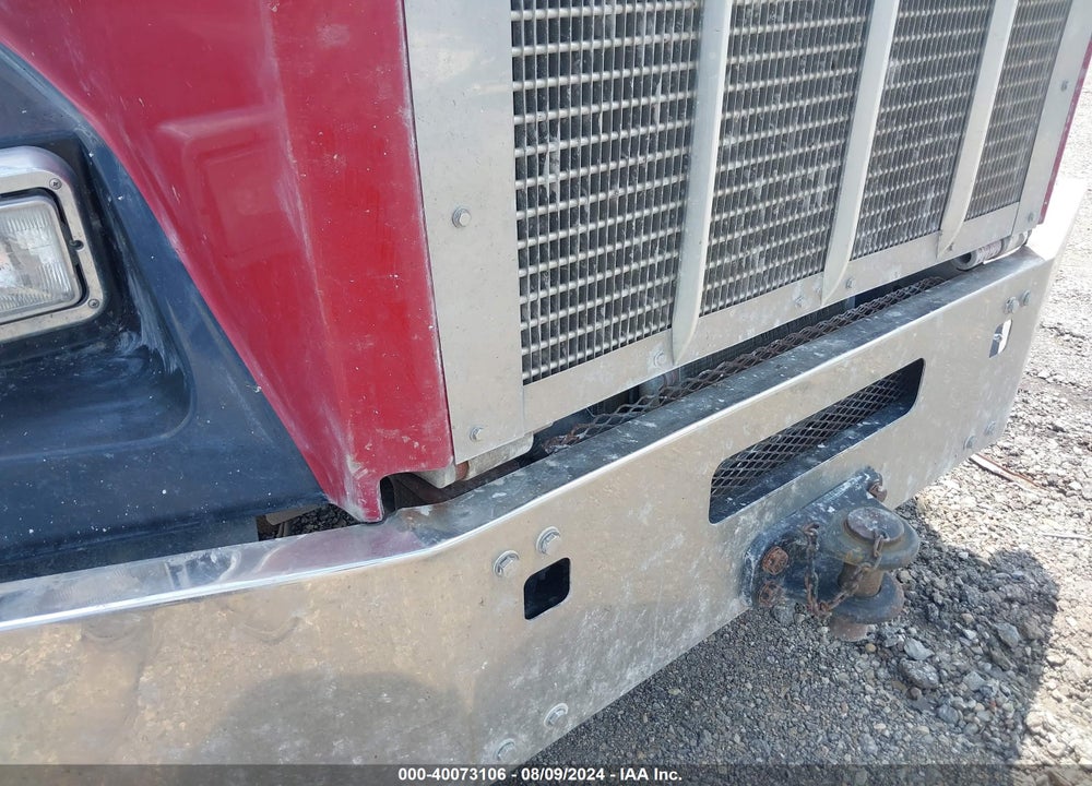 2005 KENWORTH T800 T800 VIN: 1NKDLU0X65J074102