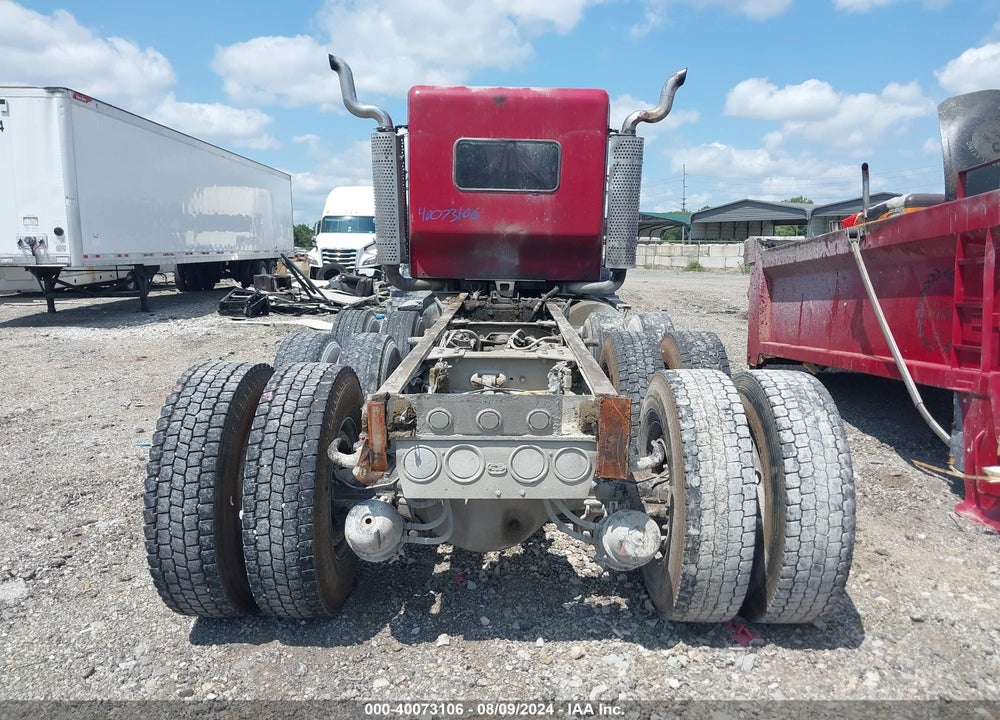 2005 KENWORTH T800 T800 VIN: 1NKDLU0X65J074102