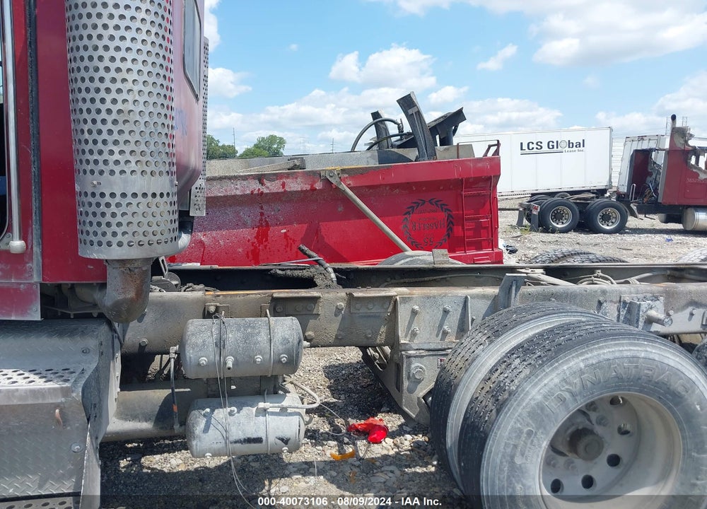 2005 KENWORTH T800 T800 VIN: 1NKDLU0X65J074102