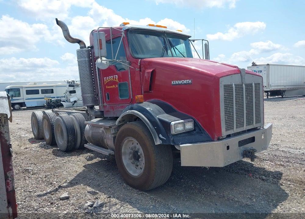 2005 KENWORTH T800 T800 VIN: 1NKDLU0X65J074102