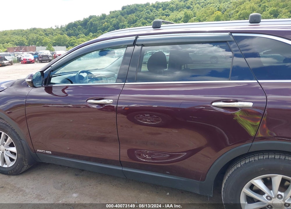2018 KIA SORENTO 3.3L LX VIN: 5XYPGDA56JG418280