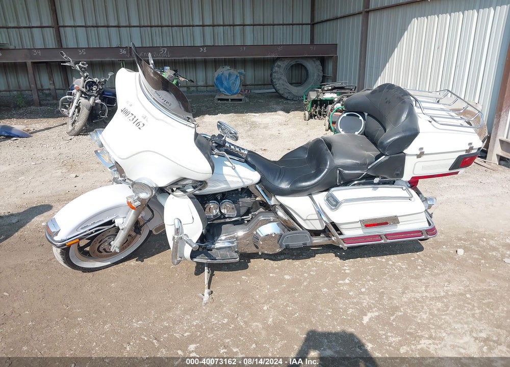 2004 HARLEY-DAVIDSON FLHTCUI VIN: 1HD1FCW174Y609404