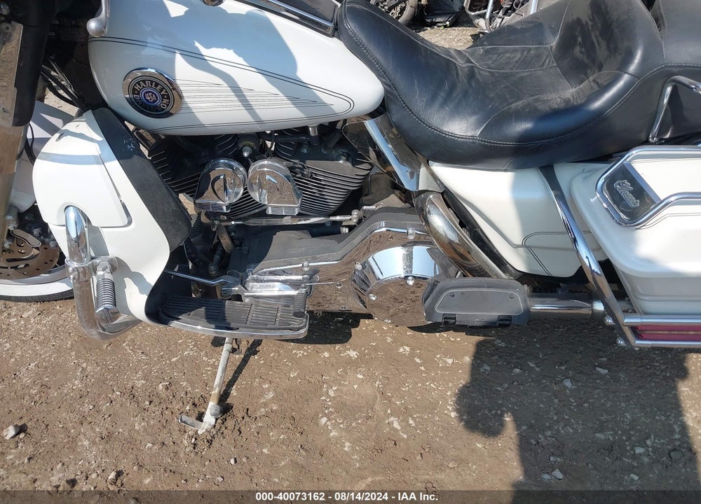 2004 HARLEY-DAVIDSON FLHTCUI VIN: 1HD1FCW174Y609404