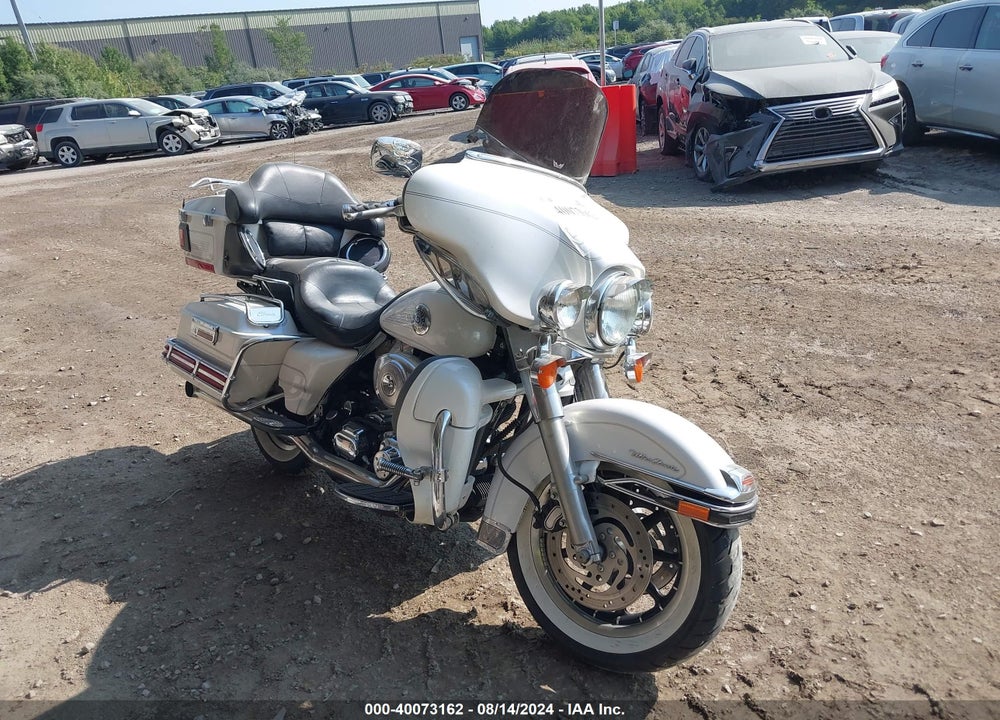 2004 HARLEY-DAVIDSON FLHTCUI VIN: 1HD1FCW174Y609404