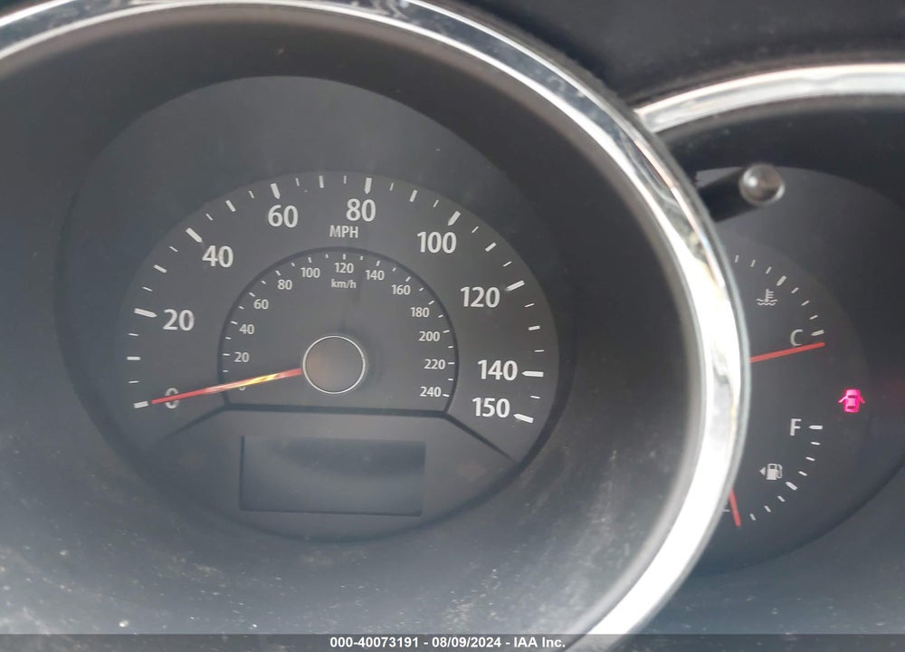 2011 KIA SORENTO LX VIN: 5XYKTCA11BG169031