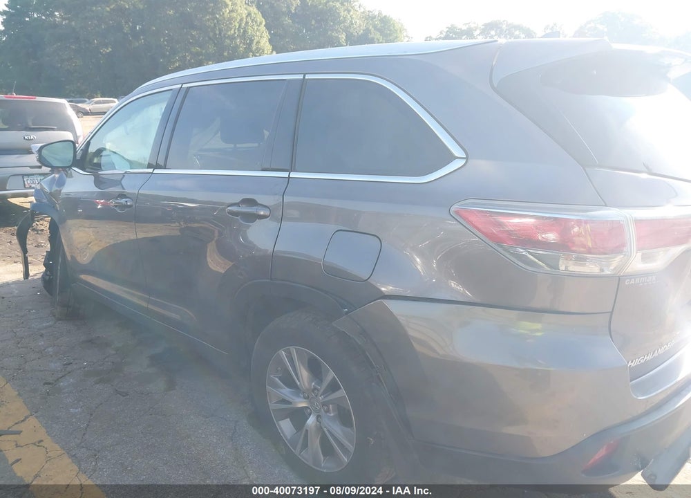 2014 TOYOTA HIGHLANDER XLE V6 VIN: 5TDJKRFH5ES048436