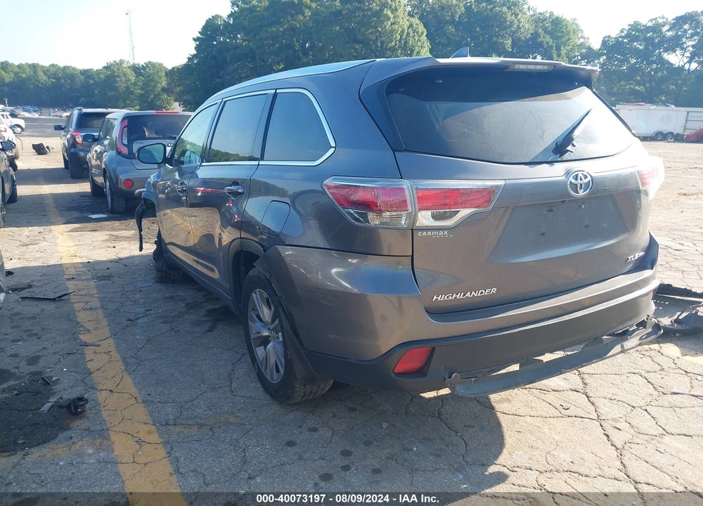 2014 TOYOTA HIGHLANDER XLE V6 VIN: 5TDJKRFH5ES048436