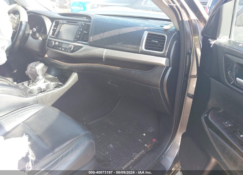 2014 TOYOTA HIGHLANDER XLE V6 VIN: 5TDJKRFH5ES048436