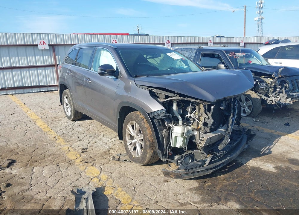 2014 TOYOTA HIGHLANDER XLE V6 VIN: 5TDJKRFH5ES048436