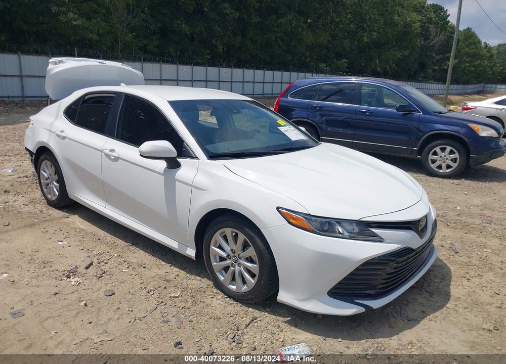 2020 TOYOTA CAMRY LE VIN: 4T1C11AK9LU882004