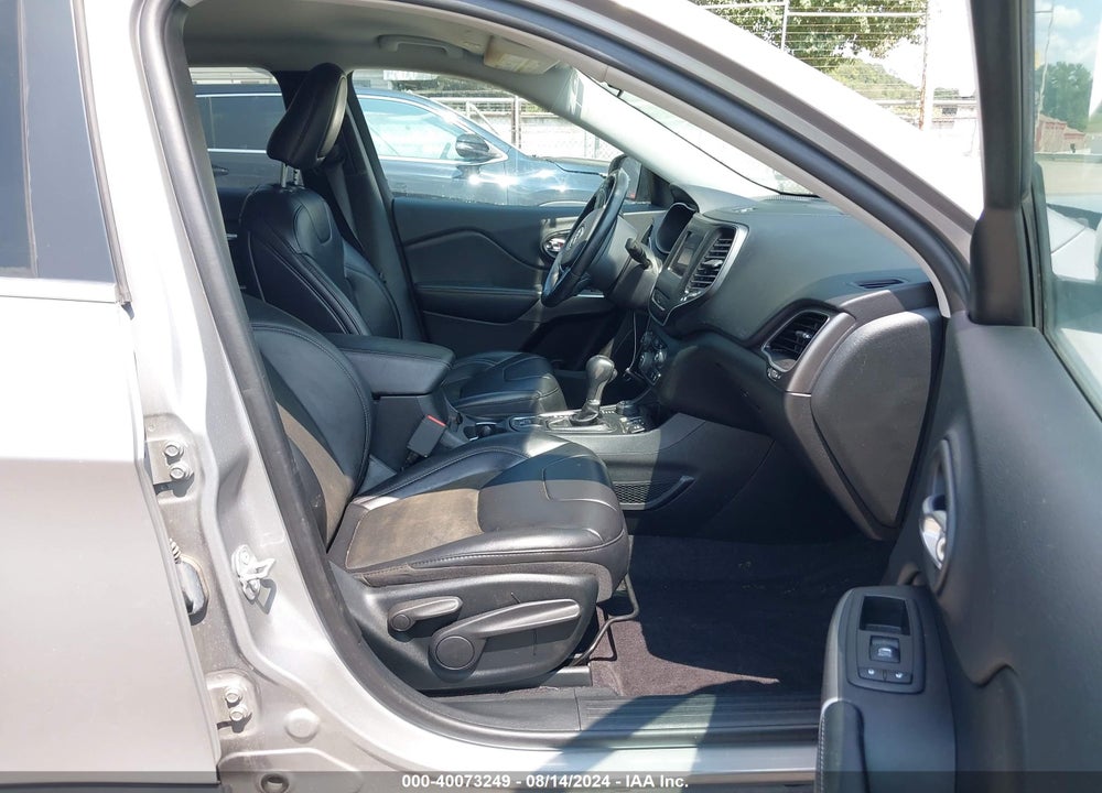 2019 JEEP CHEROKEE LATITUDE PLUS 4X4 VIN: 1C4PJMLB1KD181332