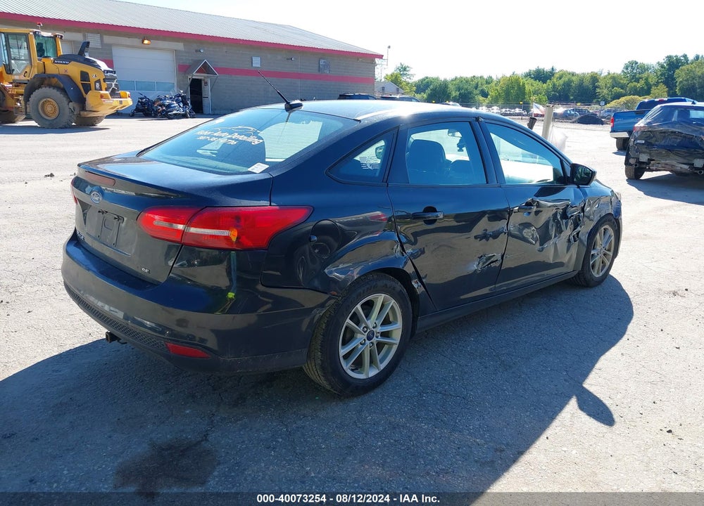 2015 FORD FOCUS SE VIN: 1FADP3F21FL212846