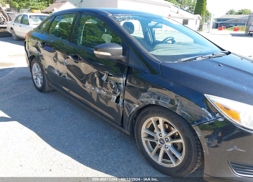 2015 FORD FOCUS SE VIN: 1FADP3F21FL212846