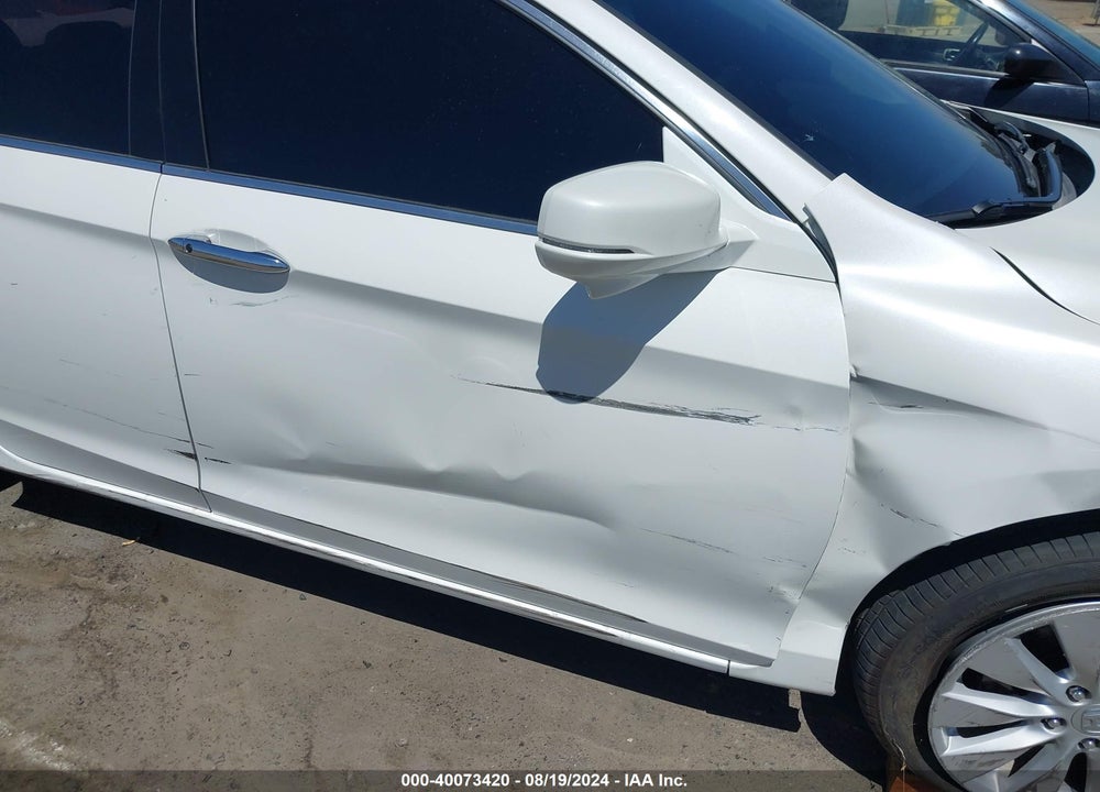 2013 HONDA ACCORD EX-L V-6 VIN: 1HGCR3F83DA031391