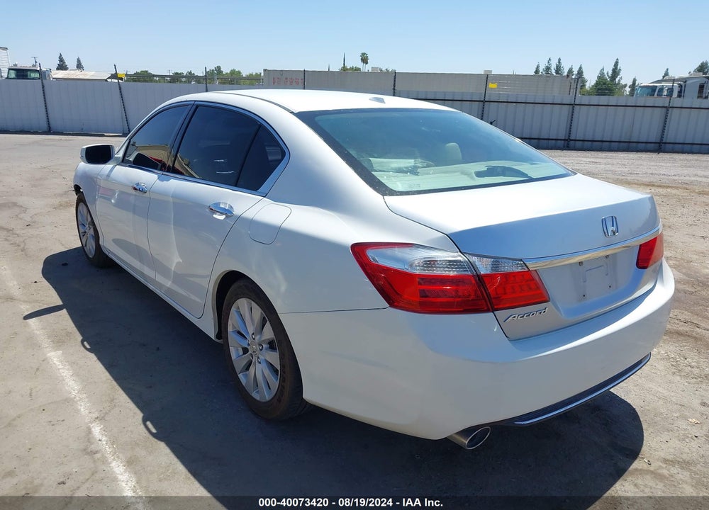 2013 HONDA ACCORD EX-L V-6 VIN: 1HGCR3F83DA031391