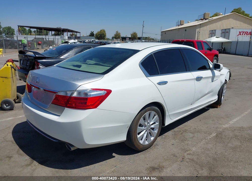 2013 HONDA ACCORD EX-L V-6 VIN: 1HGCR3F83DA031391