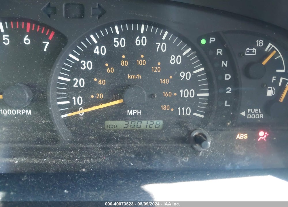 2003 TOYOTA TUNDRA VIN: 5TBBT48123S358439