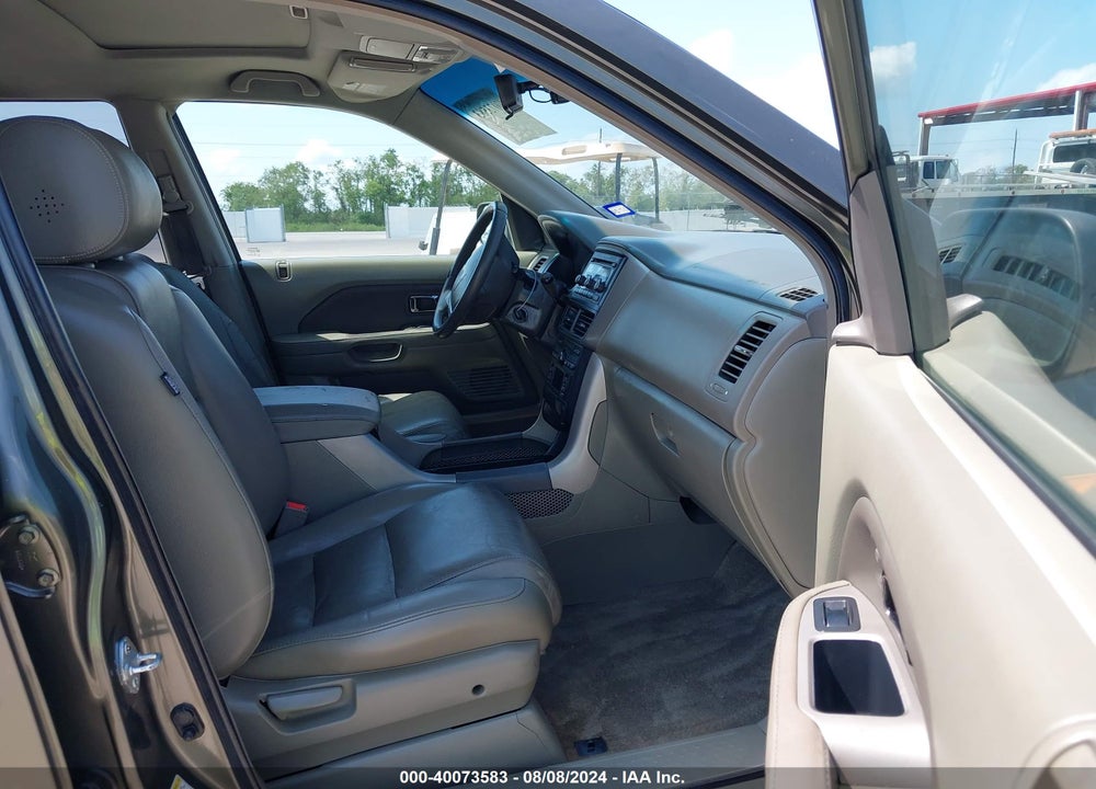 2006 HONDA PILOT EX-L VIN: 5FNYF18536B024889