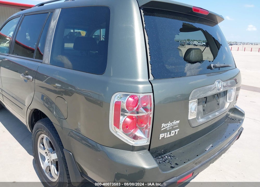 2006 HONDA PILOT EX-L VIN: 5FNYF18536B024889