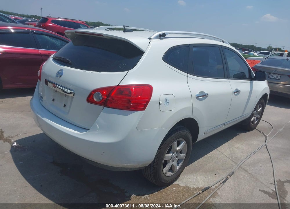 2014 NISSAN ROGUE SELECT S VIN: JN8AS5MT9EW103331
