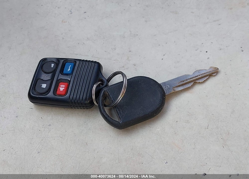 2005 FORD TAURUS SE VIN: 1FAFP53265A240192