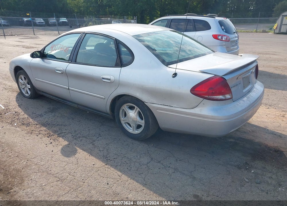 2005 FORD TAURUS SE VIN: 1FAFP53265A240192