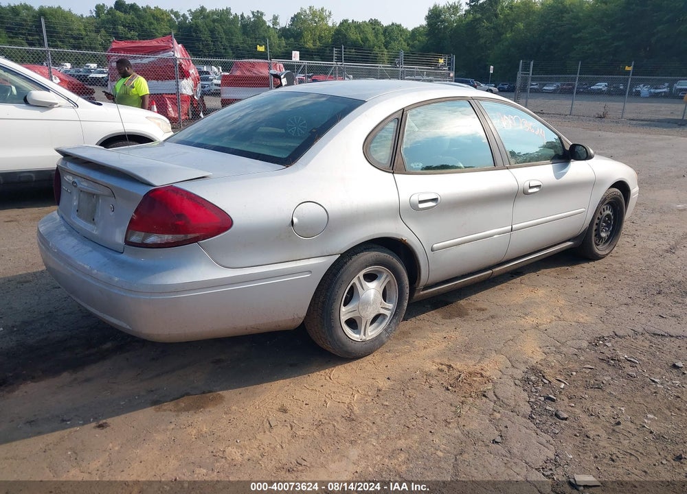 2005 FORD TAURUS SE VIN: 1FAFP53265A240192