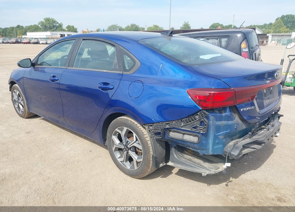 2019 KIA FORTE LXS VIN: 3KPF24AD6KE102068