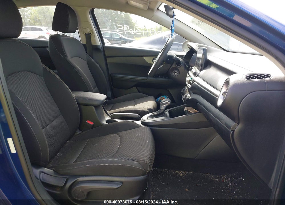 2019 KIA FORTE LXS VIN: 3KPF24AD6KE102068