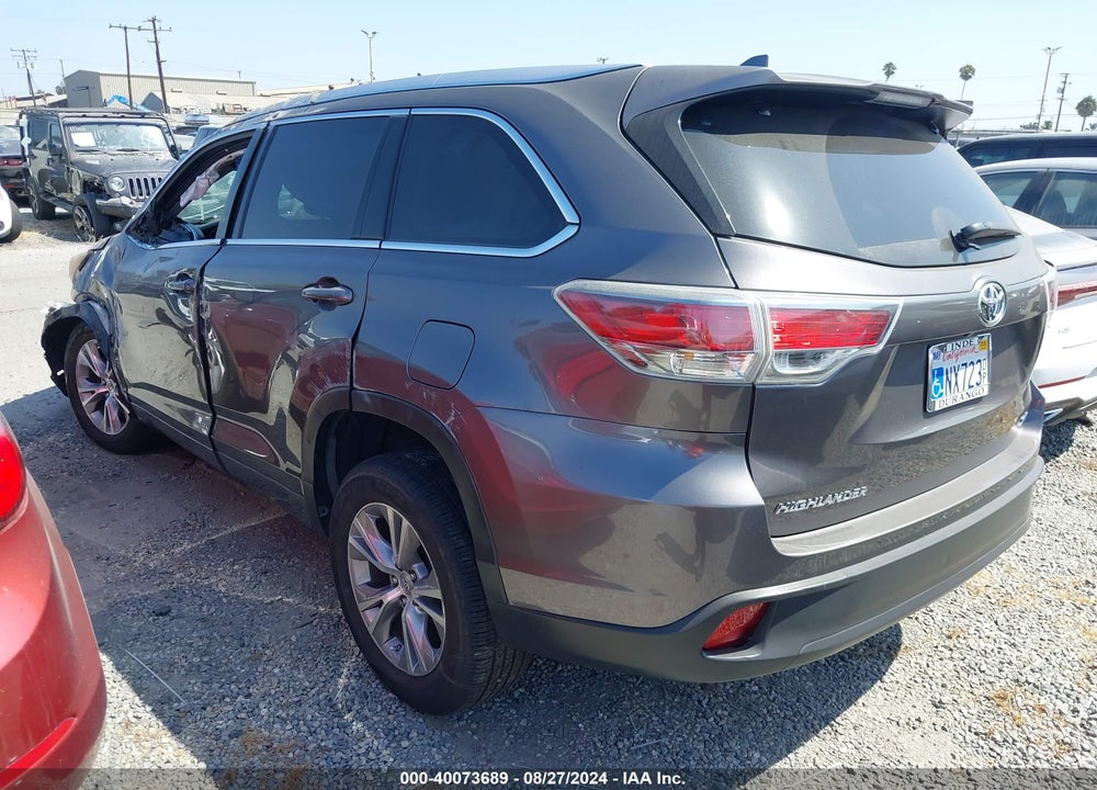 2015 TOYOTA HIGHLANDER XLE V6 VIN: 5TDKKRFH3FS081554