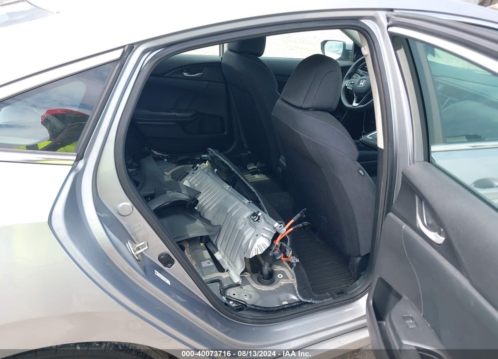 2019 HONDA INSIGHT EX VIN: 19XZE4F51KE024045