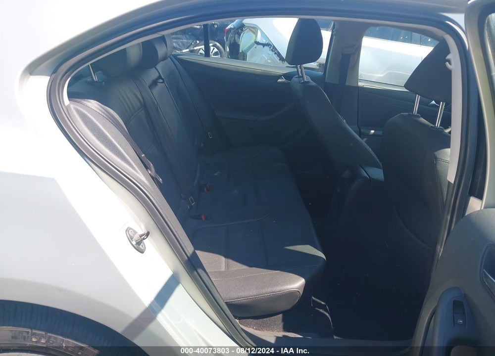 2011 VOLKSWAGEN JETTA 2.5L SE VIN: 3VWDX7AJXBM356000