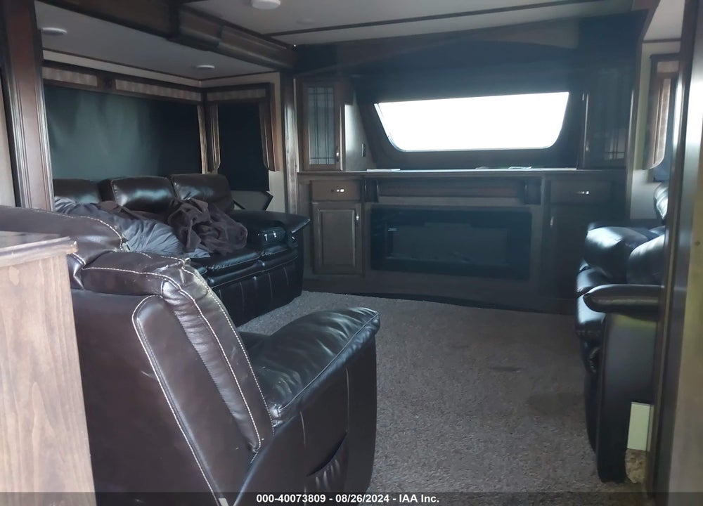 2017 GRAND DESIGN SOLITUDE ST379FL VIN: 573FS4320H1107167