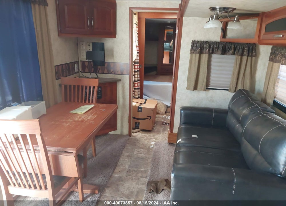 2010 KEYSTONE COUGAR VIN: 4YDT30F2XA2505544