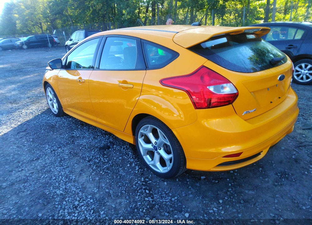 2013 FORD FOCUS ST VIN: 1FADP3L95DL148597