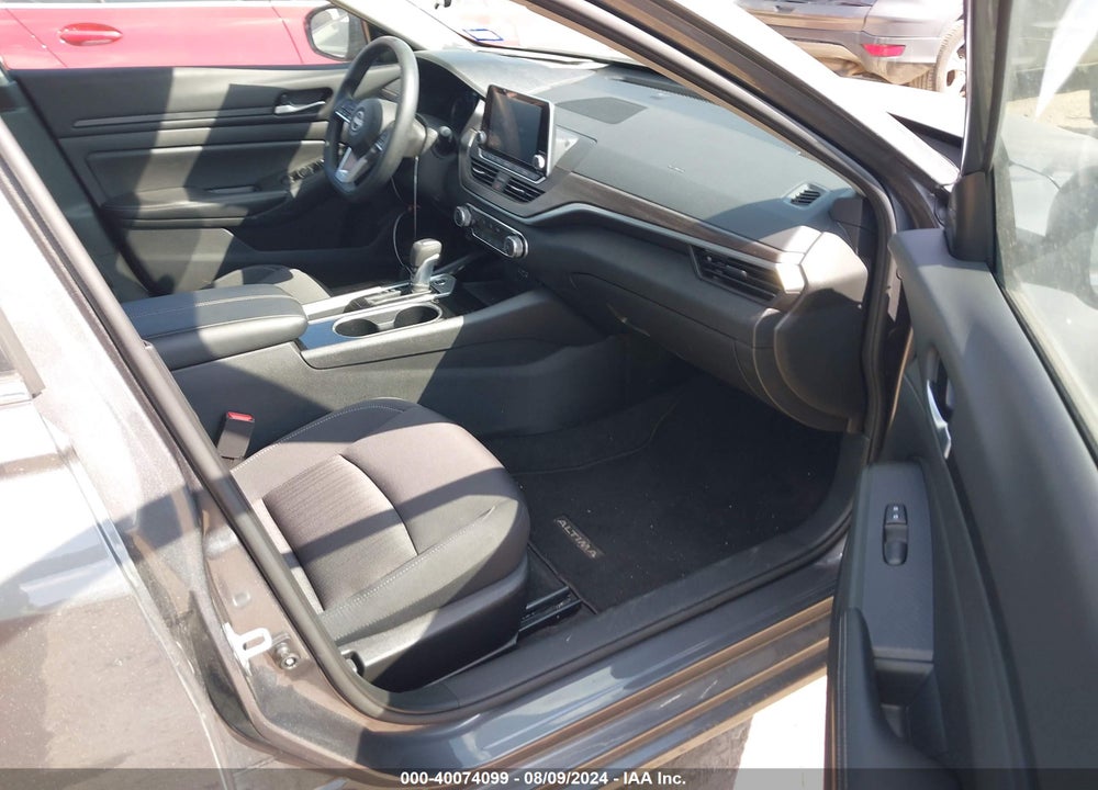 2024 NISSAN ALTIMA SV FWD VIN: 1N4BL4DV4RN318769
