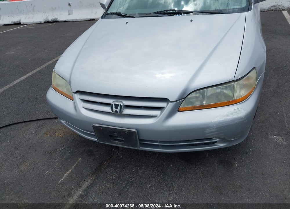 2002 HONDA ACCORD 2.3 SE VIN: 1HGCG56712A128384