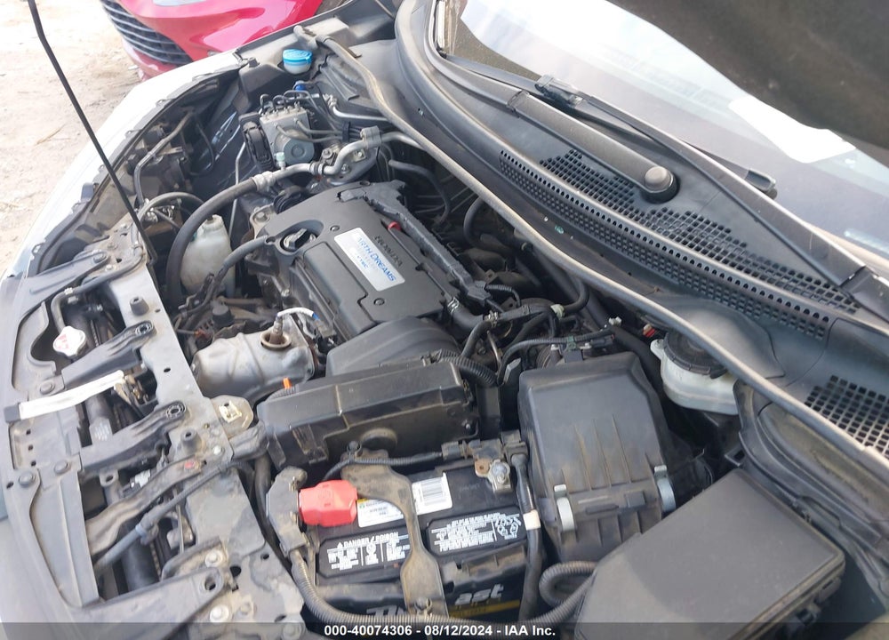 2015 HONDA CR-V LX VIN: 2HKRM3H31FH556888
