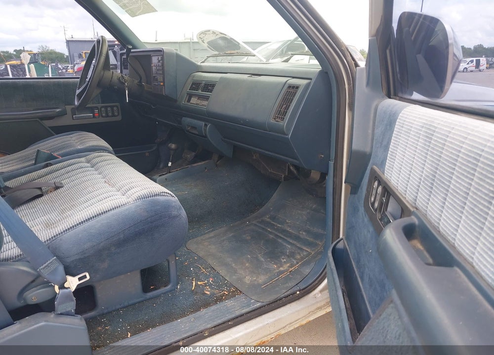 1993 CHEVROLET GMT-400 K1500 VIN: 1GCEK14K1PE212307