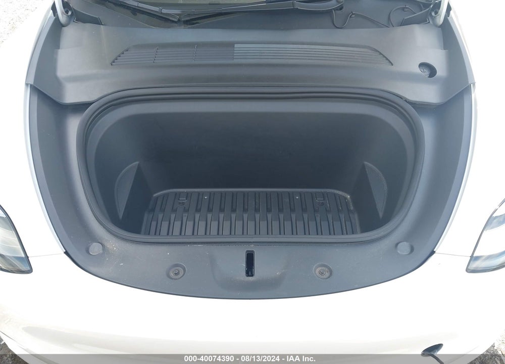2021 TESLA MODEL Y STANDARD RANGE REAR-WHEEL DRIVE VIN: 5YJYGDED1MF109155