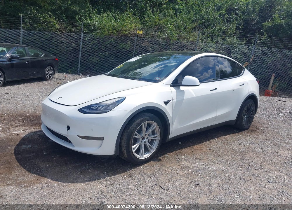 2021 TESLA MODEL Y STANDARD RANGE REAR-WHEEL DRIVE VIN: 5YJYGDED1MF109155