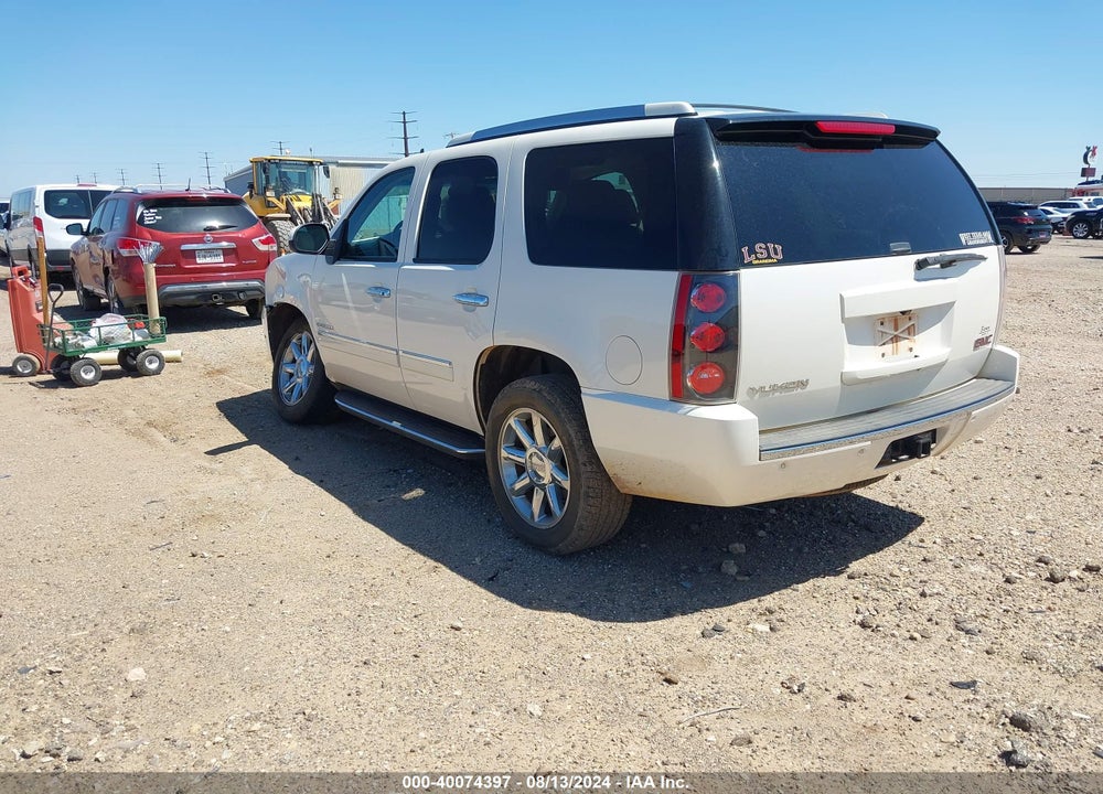 2013 GMC YUKON DENALI VIN: 1GKS2EEFXDR183216