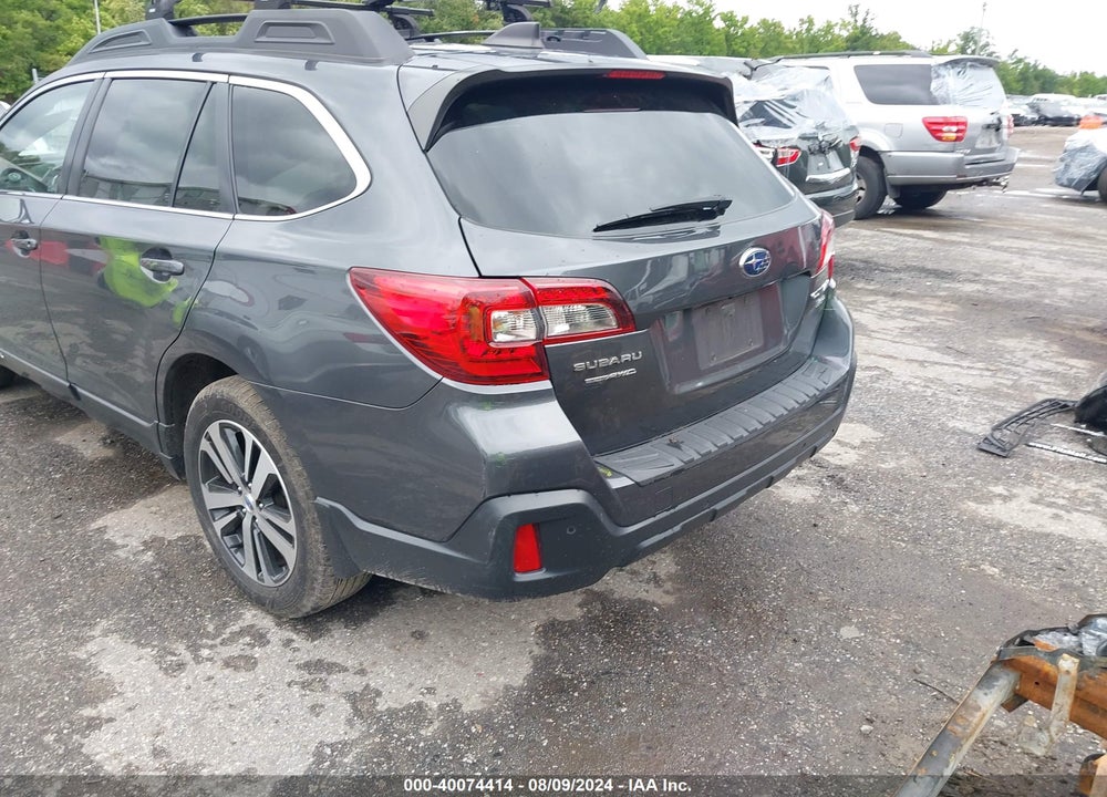 2018 SUBARU OUTBACK 3.6R LIMITED VIN: 4S4BSENC2J3357453