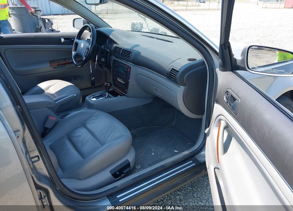 2003 VOLKSWAGEN PASSAT W8 VIN: WVWZK63B33E083917