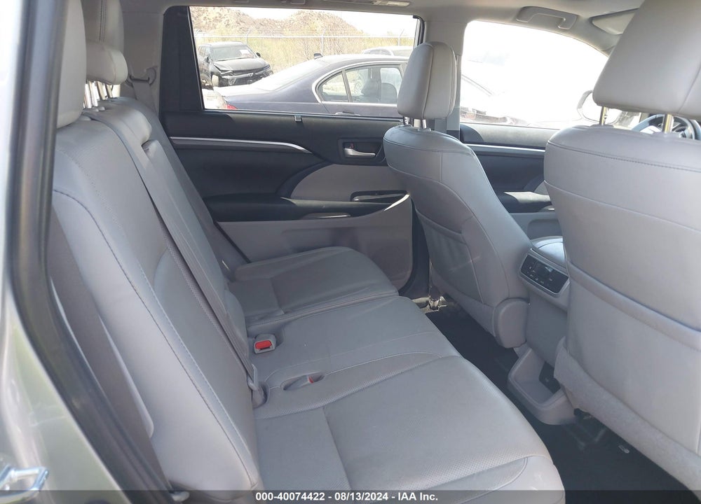 2019 TOYOTA HIGHLANDER LIMITED VIN: 5TDYZRFH4KS311439