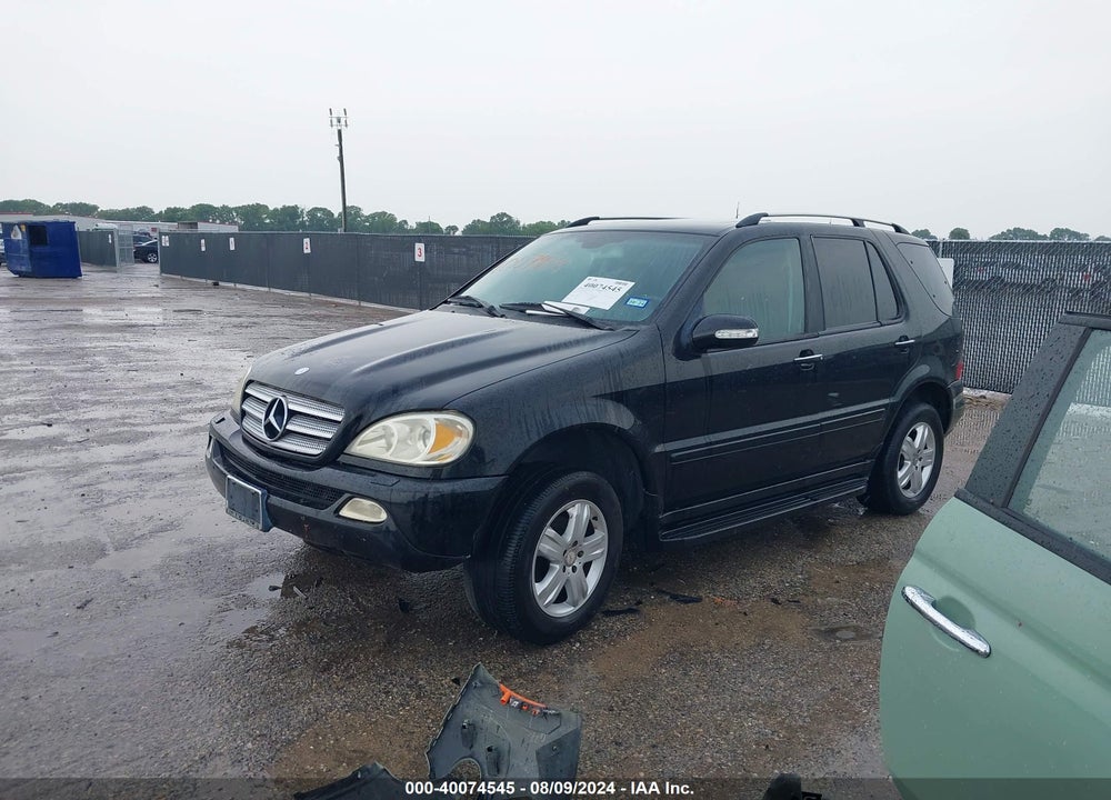 2005 MERCEDES-BENZ ML 350 4MATIC VIN: 4JGAB57E35A540405