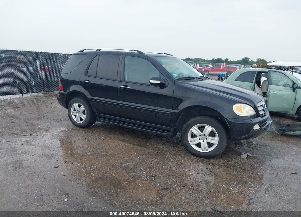 2005 MERCEDES-BENZ ML 350 4MATIC VIN: 4JGAB57E35A540405