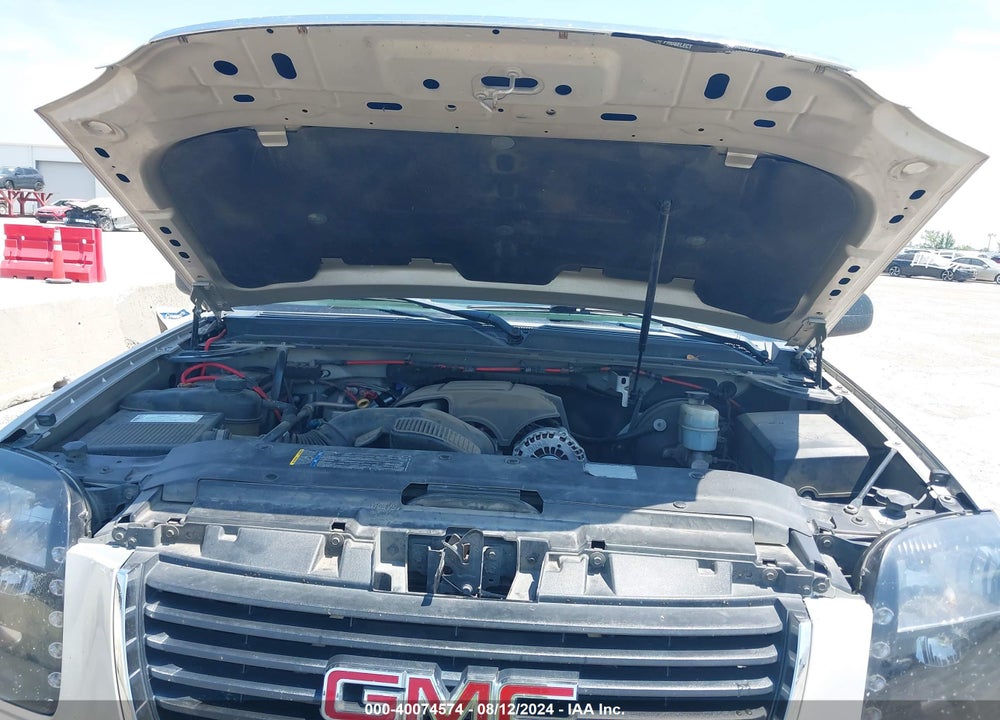 2008 GMC YUKON VIN: 1GKFC13088R118389
